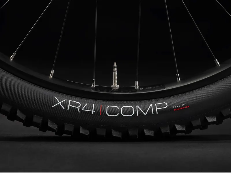 2022 Trek Rail 5 Deore 625w eMountain Bike in Crimson/Lithium Grey-2